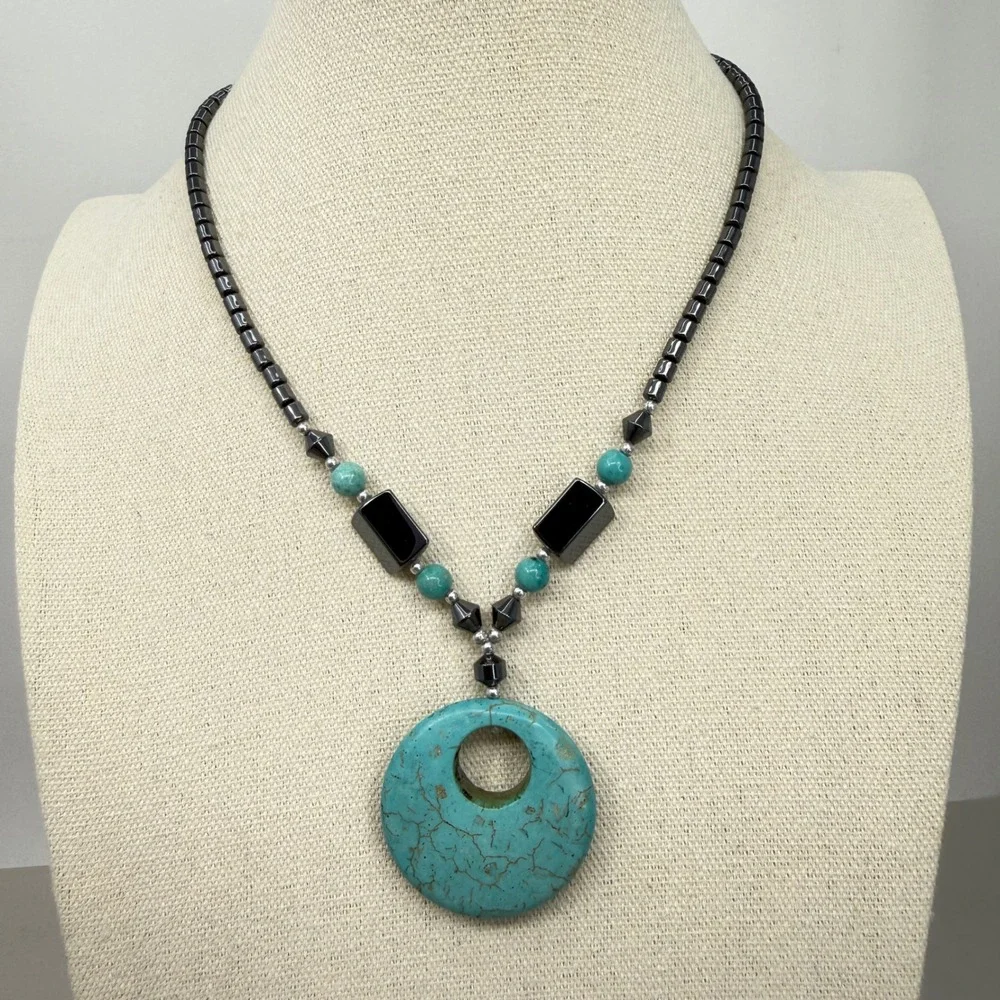 Lot of 2 Hematite Beaded Necklaces Faux Turquoise Donut Heart Magnetic‎ Clasp